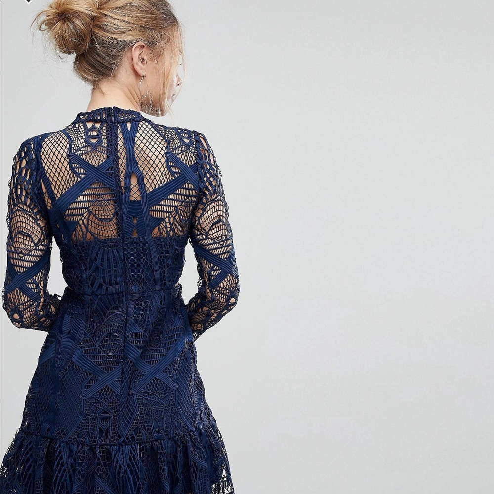 ASOS Cut out waist Blue crochet - Picture 2 of 3